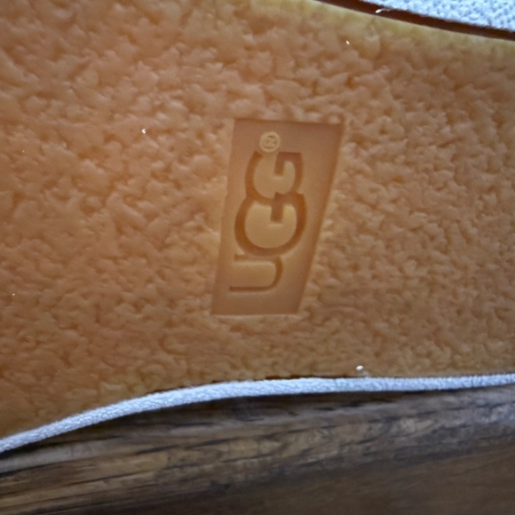 NEW UGG Starlyn high-top trainers - Picture 6 of 12